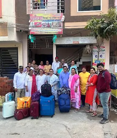 Aniruddha Home Stay Ujjain Exterior photo